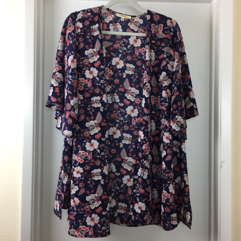 Andree by Unit Navy Blue Floral Kimono